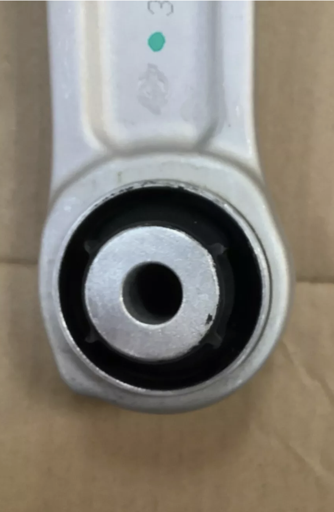 BMW 앞 우 로워암 31106861170 / 740i 750i